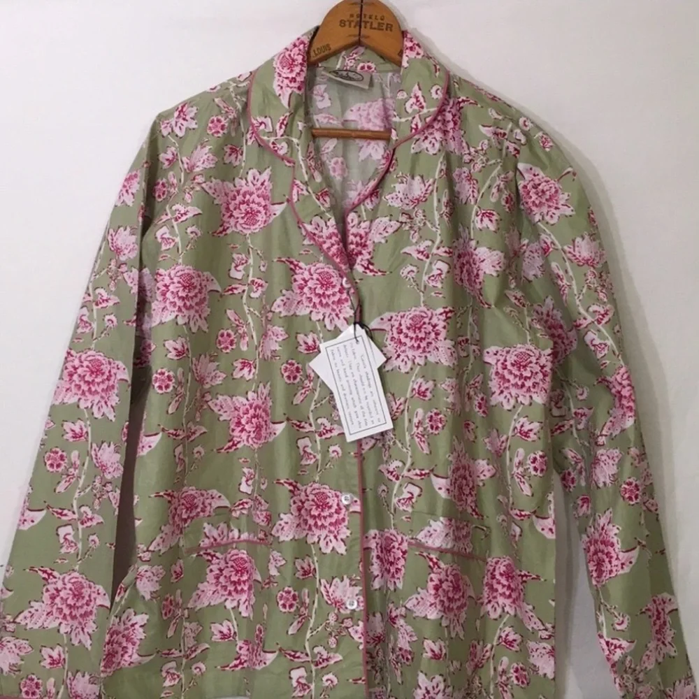 Like New Floral Green and Pink Pajama Set Malabar Bay - Picture 3 of 5